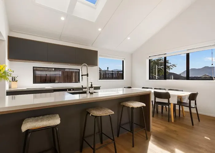 Three Northlake - Stylish 3br Retreat In * Wanaka