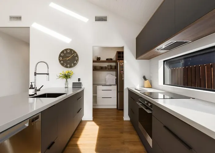 Holiday home Three Northlake - Stylish 3br Retreat In *